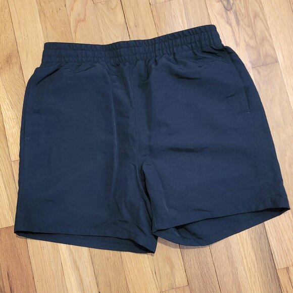 UNIQLO Swim Active Shorts Small S 27-30 Black NWOT Lined - Picture 1 of 6